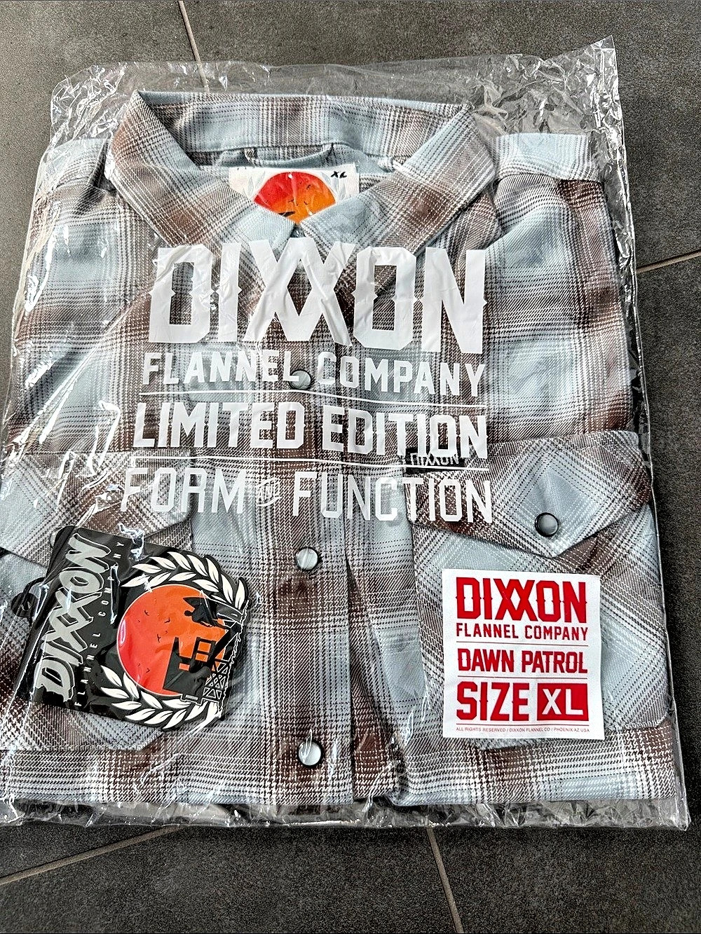Dixxon Dawn Patrol Plaid Button Down Shirt Size WXL NWT
